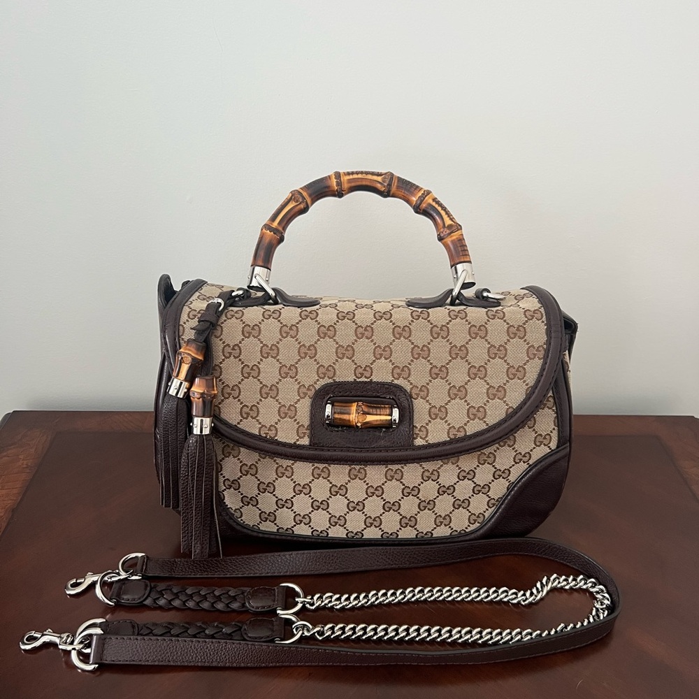 Gucci Bamboo GG Canvas Top Handle Bag
Model 240241